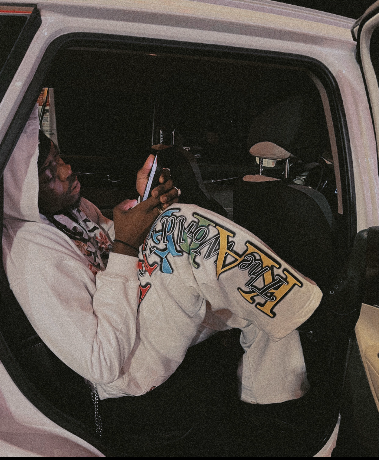 “THE WORLD IS YOURS” pants